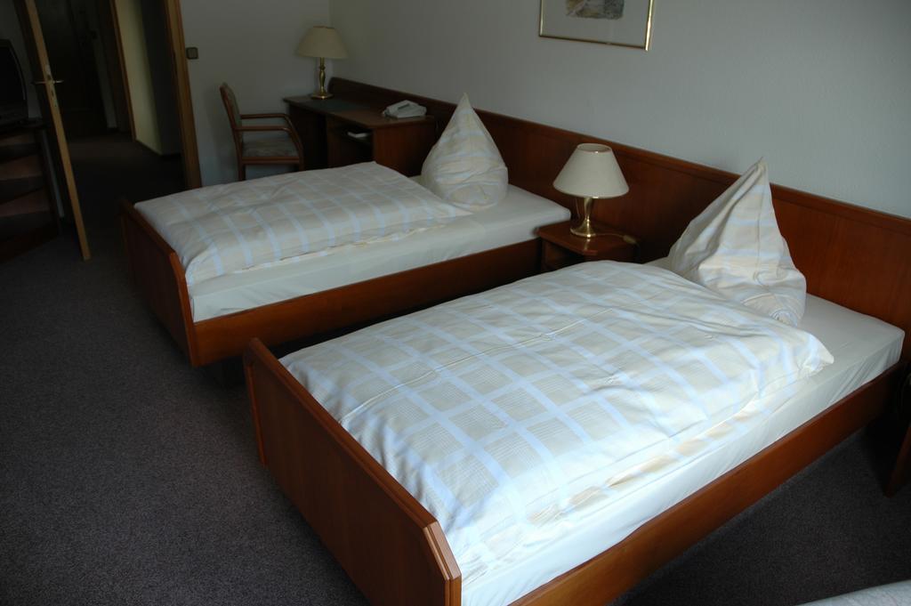 Hotel Heyder Burscheid Exteriör bild
